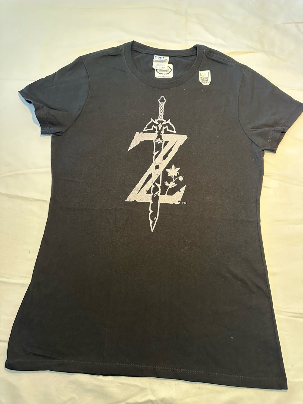 Nintendo Women's Black Tee with Silver Zelda 'Z' Sword Graphic